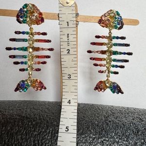 Rhinestone Fish Earrins